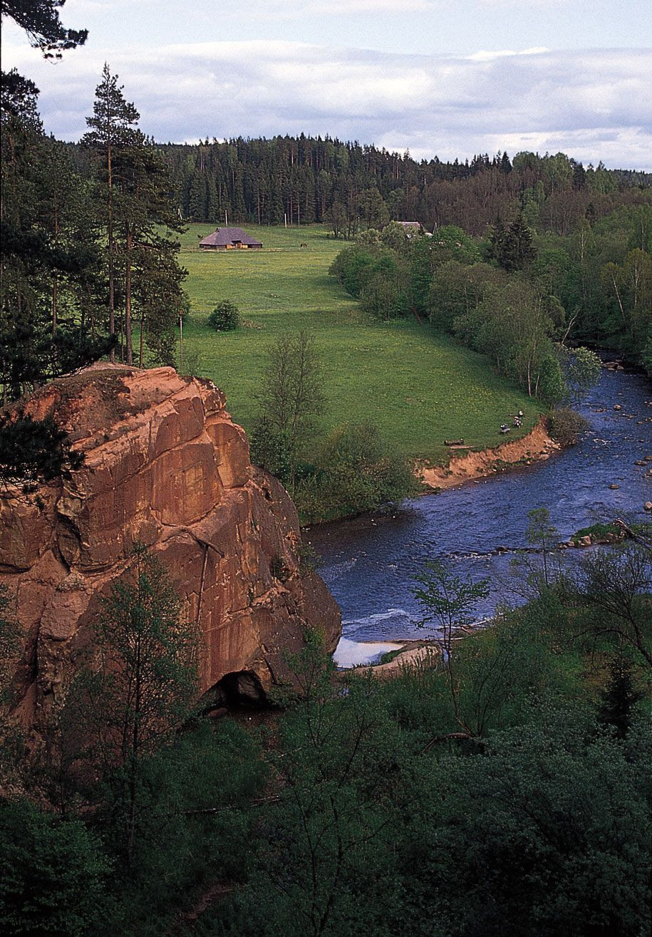 Scenic Amata River flowing through Gauja National Park in Latvia, showcasing the country's natural beauty