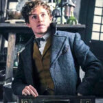 Eddie Redmayne looking surprised as Newt Scamander in Fantastic Beasts