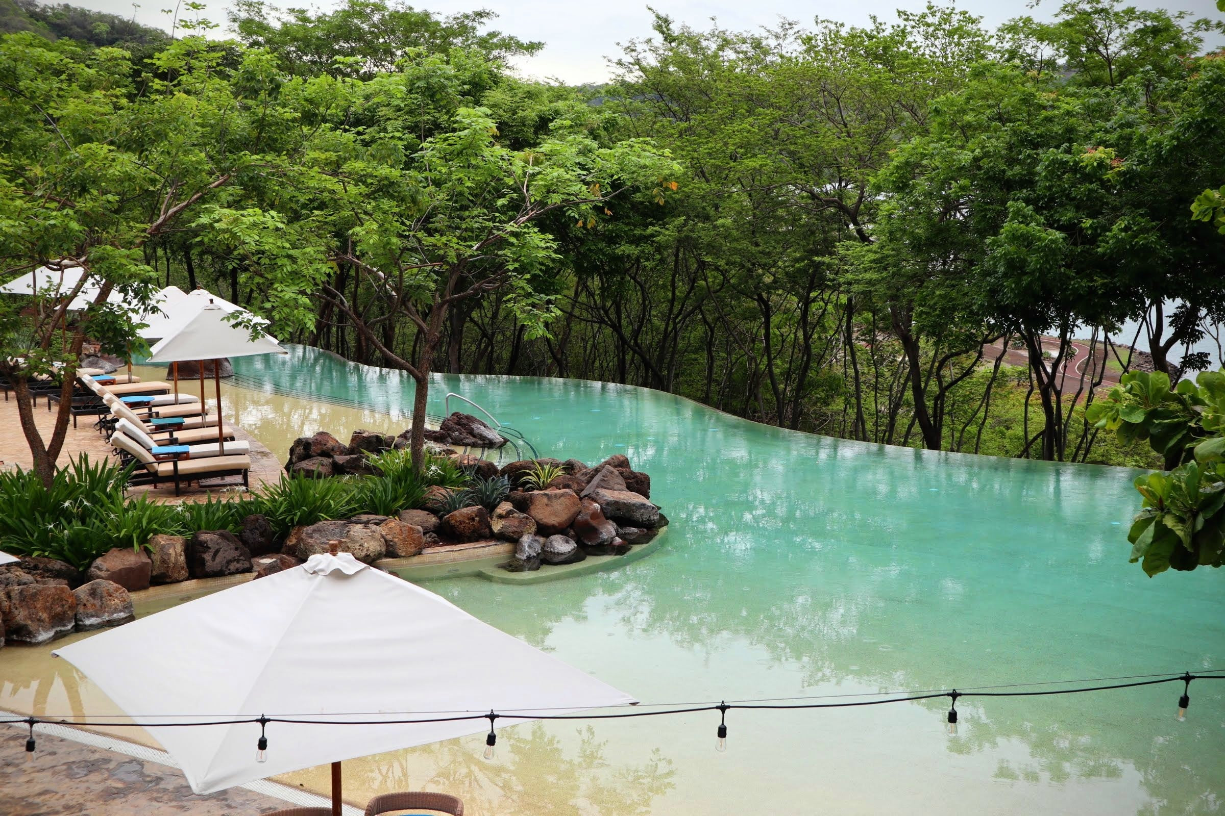 Image of the main pool at Andaz Costa Rica
