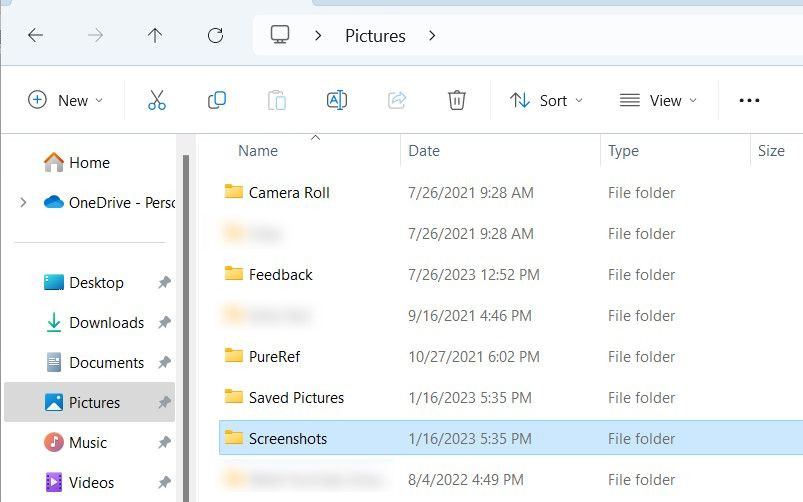 Screenshot of the Properties window for the Screenshots folder, showing the Location tab where the default save location can be changed